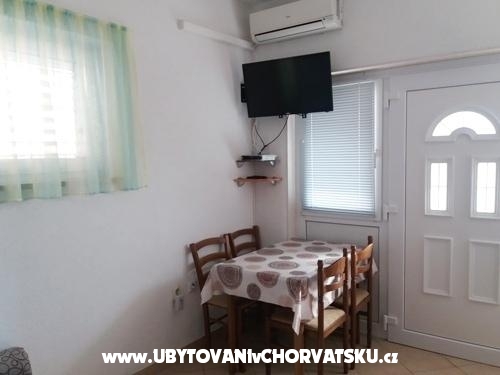 Apartmaji Bara - Baka Voda Hrvaka