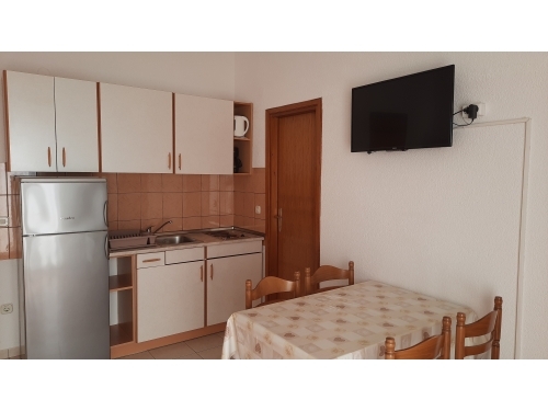 Apartmaji Bara - Baka Voda Hrvaka