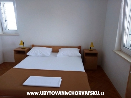 Apartmaji Bara - Baka Voda Hrvaka