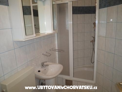 Apartmaji Bara - Baka Voda Hrvaka
