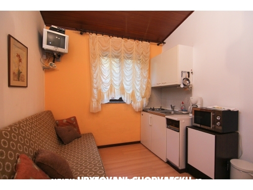 Apartmány dominovic-Mladinov - Baška Voda Chorvátsko