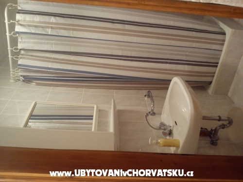 Apartmaji Krvavica - Baka Voda Hrvaka
