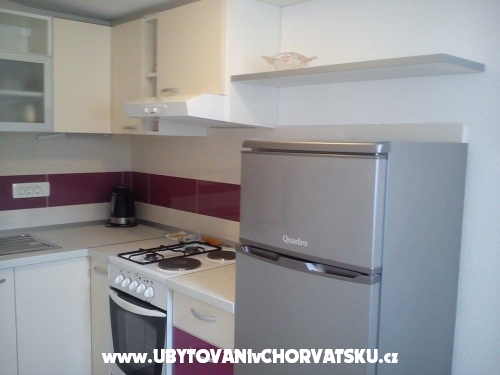 Apartmaji Krvavica - Baka Voda Hrvaka