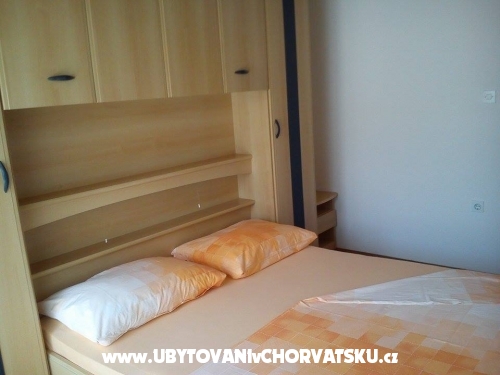 Apartmaji Krvavica - Baka Voda Hrvaka