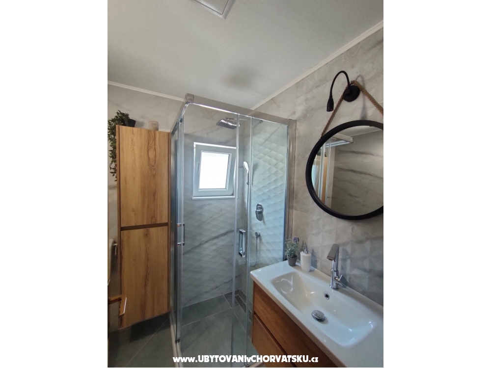 Apartments Lozi Vesna i Mladan - Baka Voda Croatia