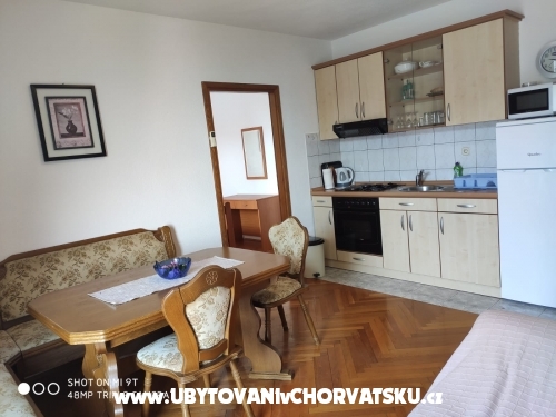 Apartmaji Pavić Promajna - Baška Voda Hrvaška