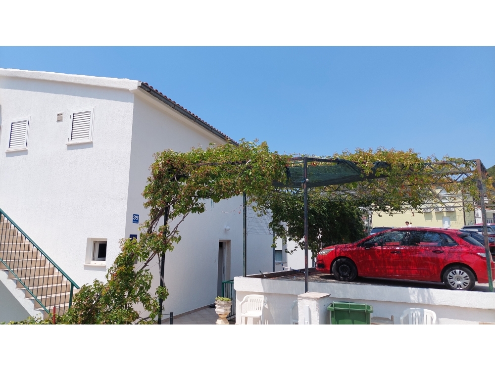 Apartma Poljak - Baka Voda Hrvaka
