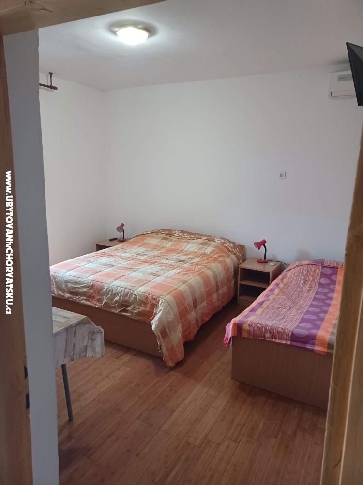 Apartmanok and Szobk Nediljko - Bibinje Horvtorszg