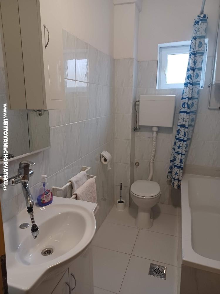 Apartmanok and Szobk Nediljko - Bibinje Horvtorszg