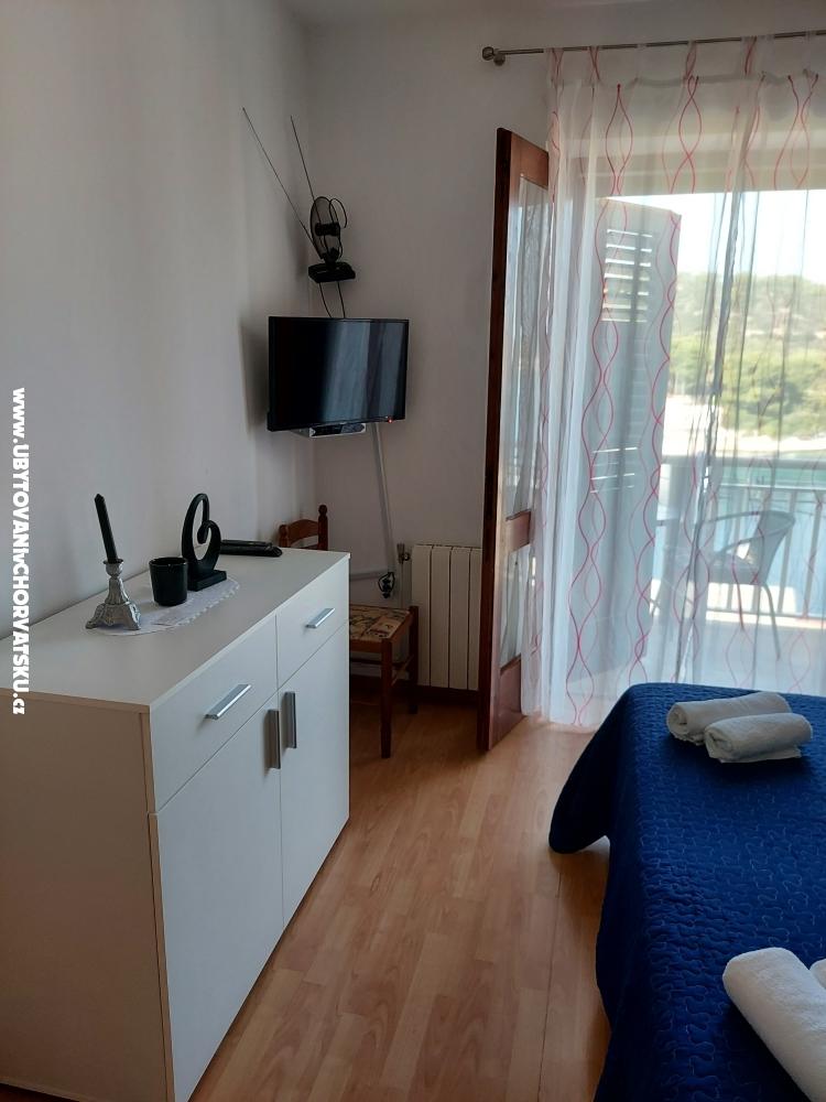 Apartmentts JUJE - Brač Croatia