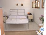 Apartments Dvornik - Sutivan