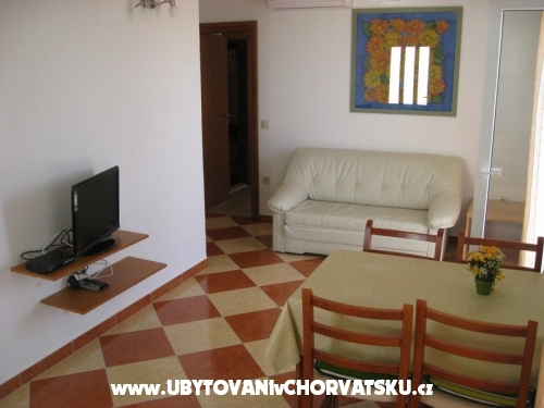 Appartement Nada Žamić - Brela Kroatië