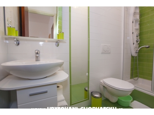 Apartmanok Joni - Brela Horvtorszg
