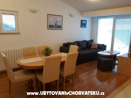 Apartmaji Maraska i Anamaria - Brela Hrvaška