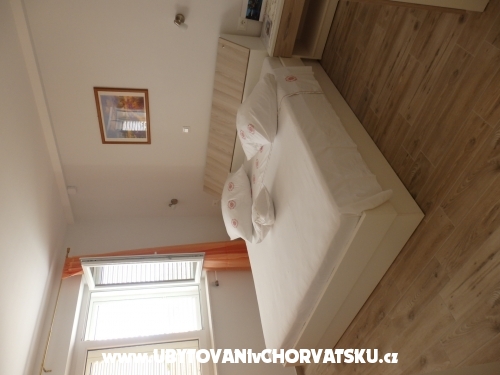 Apartmny Stipan - Brela Chorvtsko