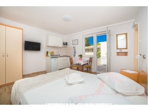 Apartmny Stipan - Brela Chorvtsko