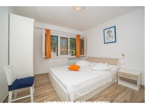 Apartmny Stipan - Brela Chorvtsko