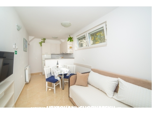 Apartmny Stipan - Brela Chorvtsko