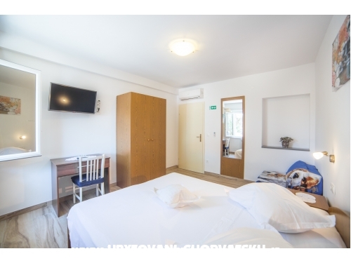 Apartmny Stipan - Brela Chorvtsko