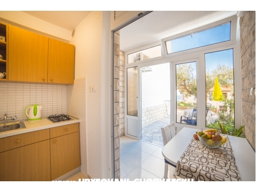 Apartmny Stipan - Brela Chorvtsko