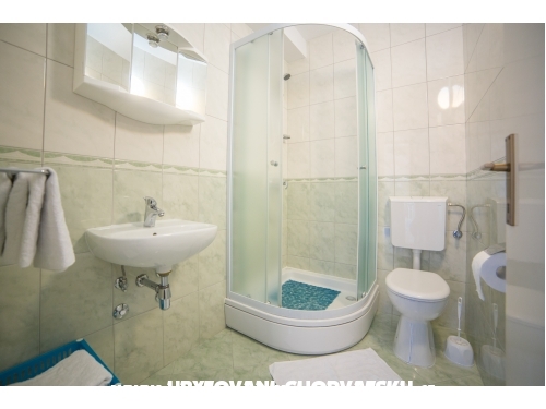Apartmny Stipan - Brela Chorvtsko