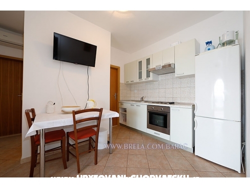 Apartmanok Vanja - Brela Horvtorszg