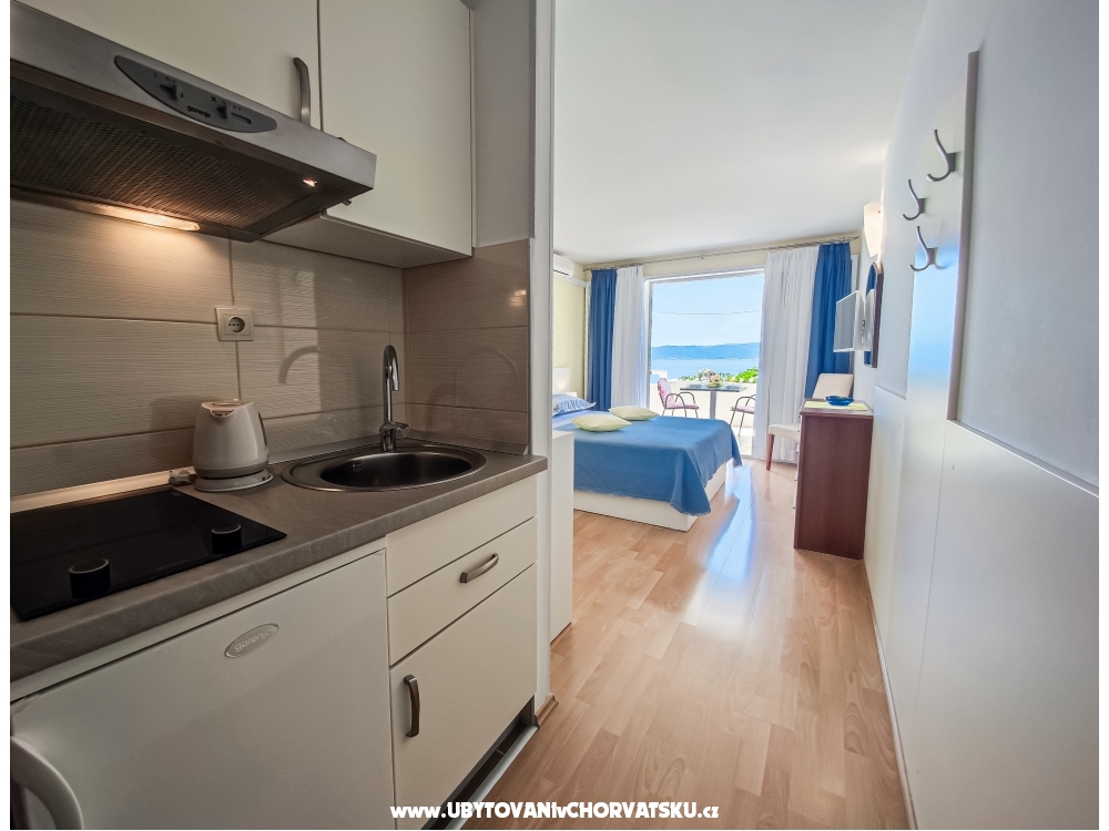 Szobk and Apartmants Medic - Brela Horvtorszg