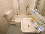 Studio Apartman Iris