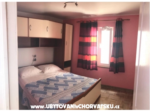 Apartmaji Ruzina - Drvenik Hrvaška