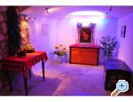 Apartments & room Giron