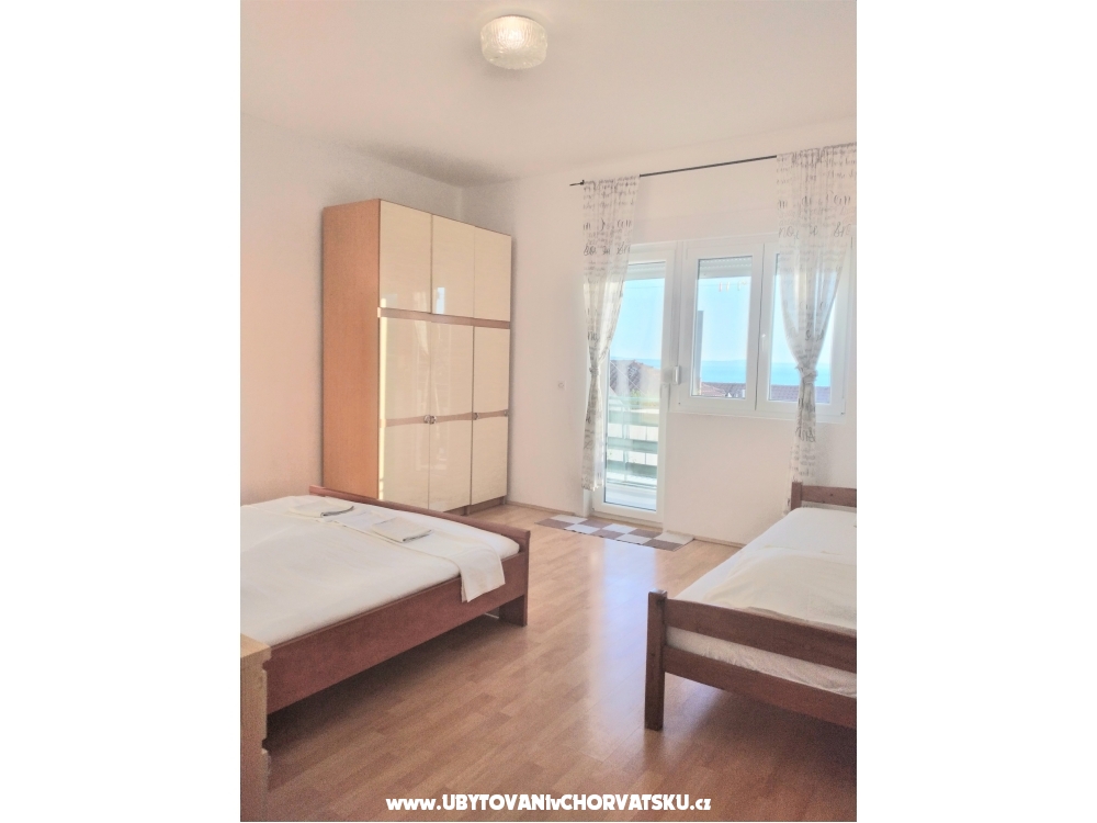 Apartments i sobe  Nazor - Dugi Rat Croatia
