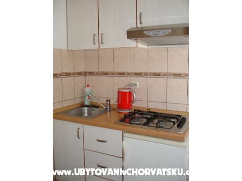 Apartmny Lasic - Gradac  Podaca Chorvtsko
