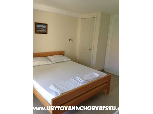 Apartmny Volat - Gradac  Podaca Chorvtsko