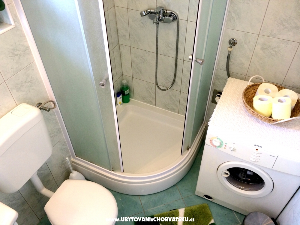 Apartmny Nikolic - Gradac  Podaca Chorvatsko
