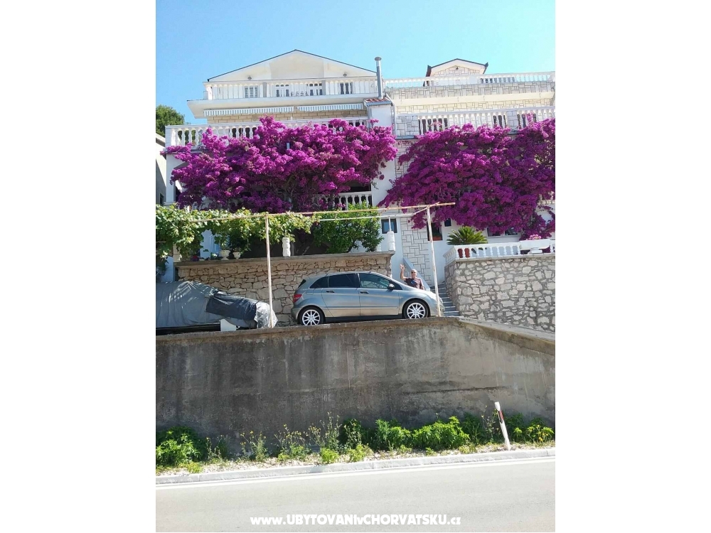 Apartmaji &amp; rooms Brist - Gradac  Podaca Hrvaka