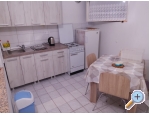 Apartmny &amp; rooms Brist - Gradac  Podaca Chorvatsko