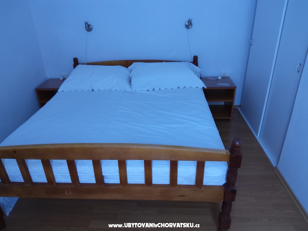 Apartmaji &amp; rooms Brist - Gradac  Podaca Hrvaka