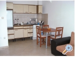 Apartmny &amp; rooms Brist - Gradac  Podaca Chorvatsko