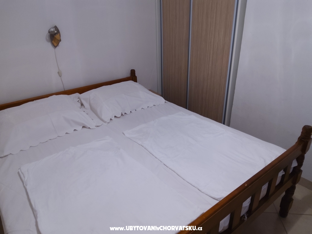 Apartmaji &amp; rooms Brist - Gradac  Podaca Hrvaka