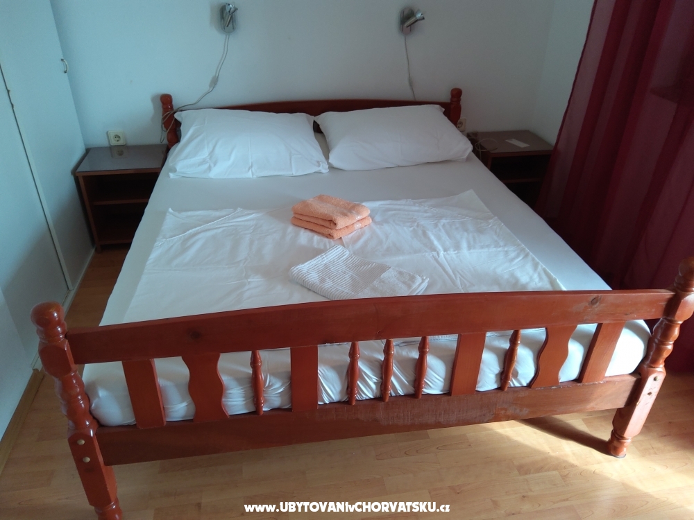 Apartmaji &amp; rooms Brist - Gradac  Podaca Hrvaka