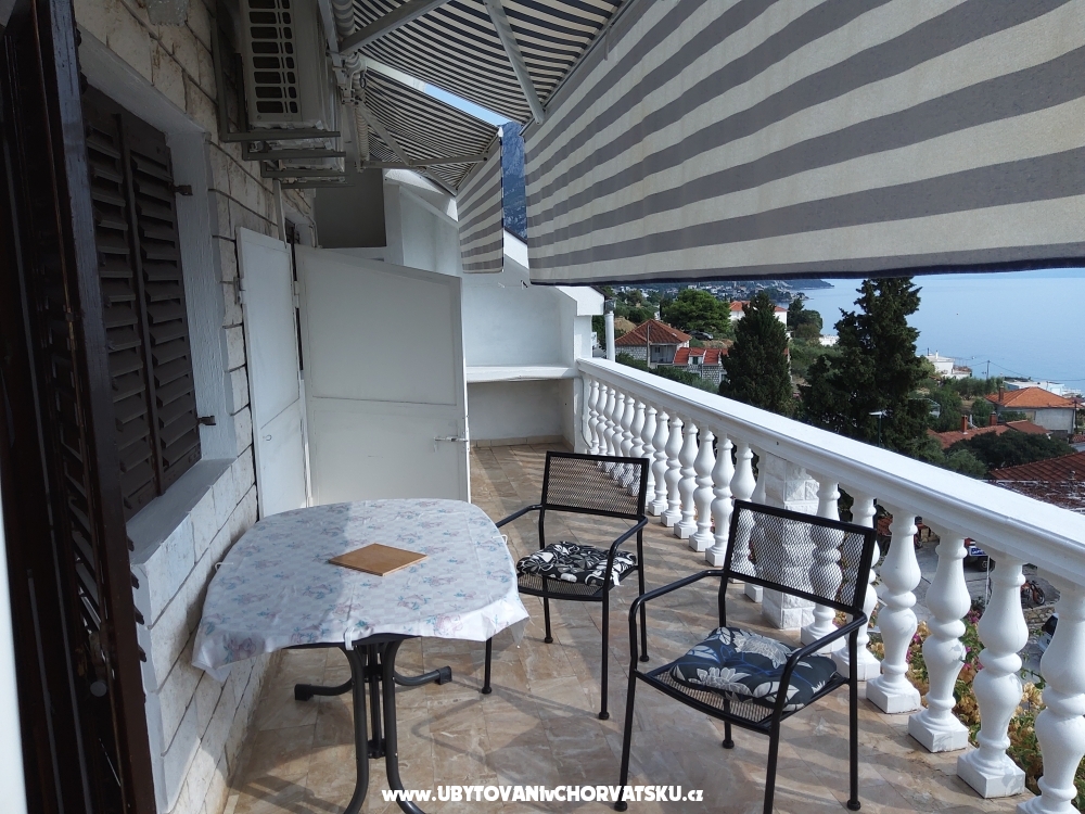 Apartmaji &amp; rooms Brist - Gradac  Podaca Hrvaka