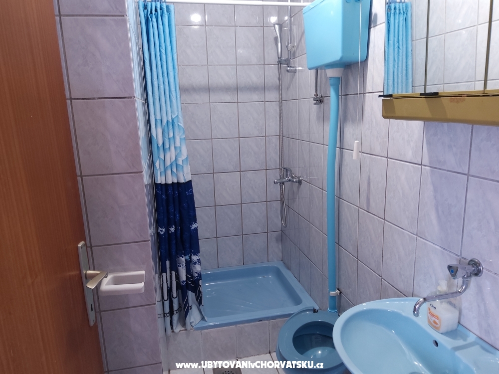 Apartmaji &amp; rooms Brist - Gradac  Podaca Hrvaka