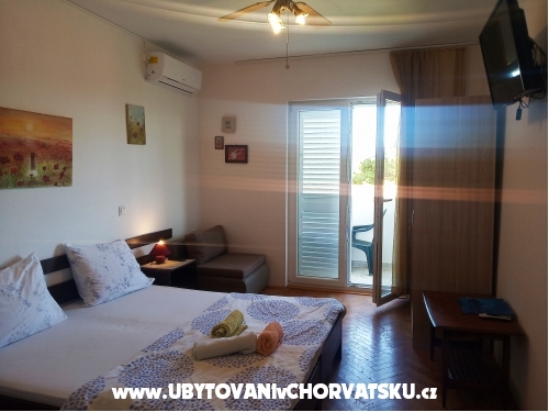 ApartmentsNikolinaGrgicevic - ostrov Hvar Croatia