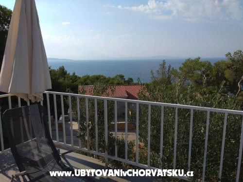 Tigrich apartmani - ostrov Hvar Horvtorszg