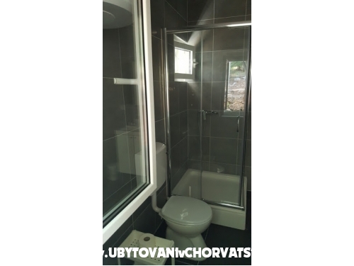 Tigrich apartmani - ostrov Hvar Horvtorszg