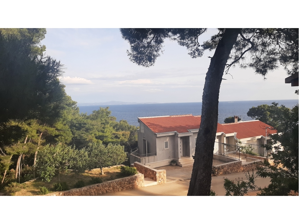 Tigrich apartmani - ostrov Hvar Horvtorszg