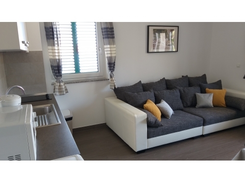 Apartments Villa Luce - Karlobag Croatia