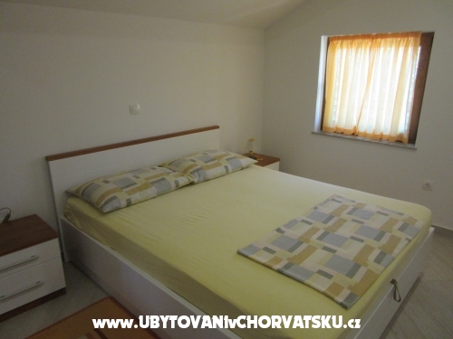 Apartments Gracijela - Karlobag Croatia