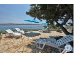 Appartements Anita with Pool - Karlobag Croatie