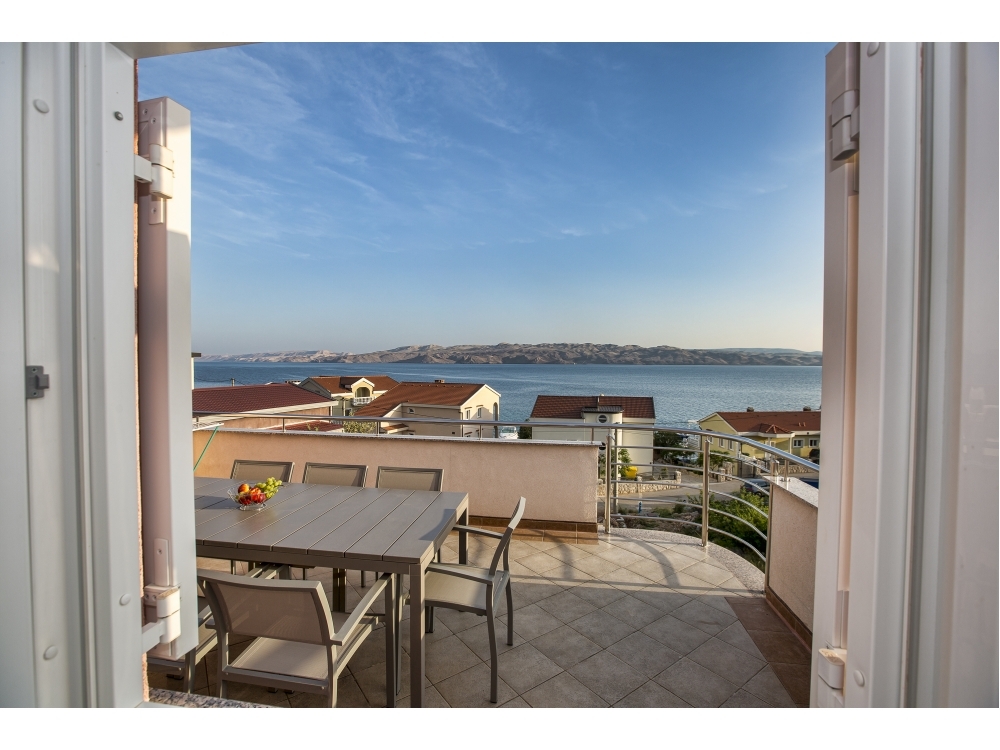 Apartmani Dina - Karlobag Hrvatska